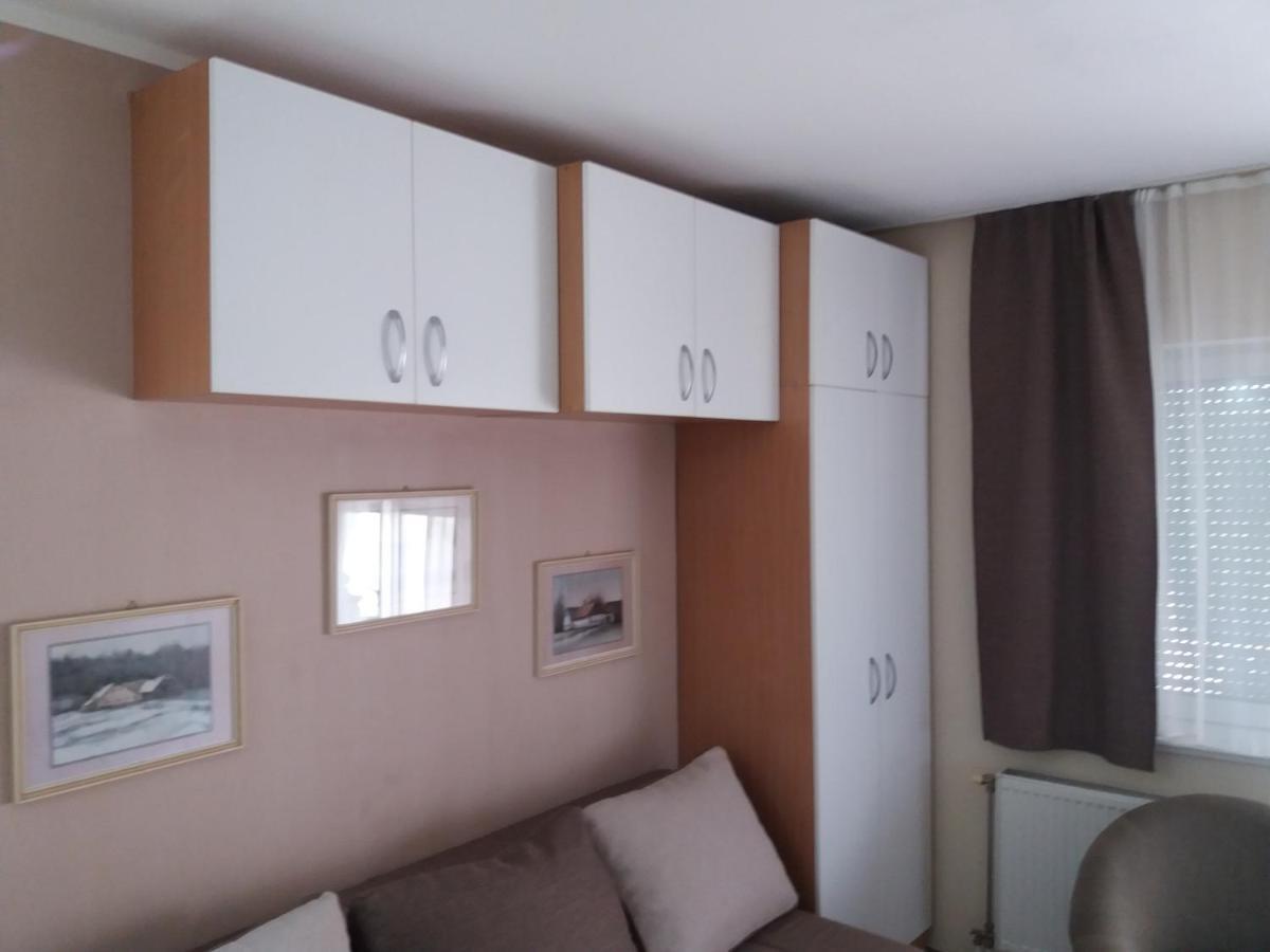 Studio Nina Novi Sad Esterno foto